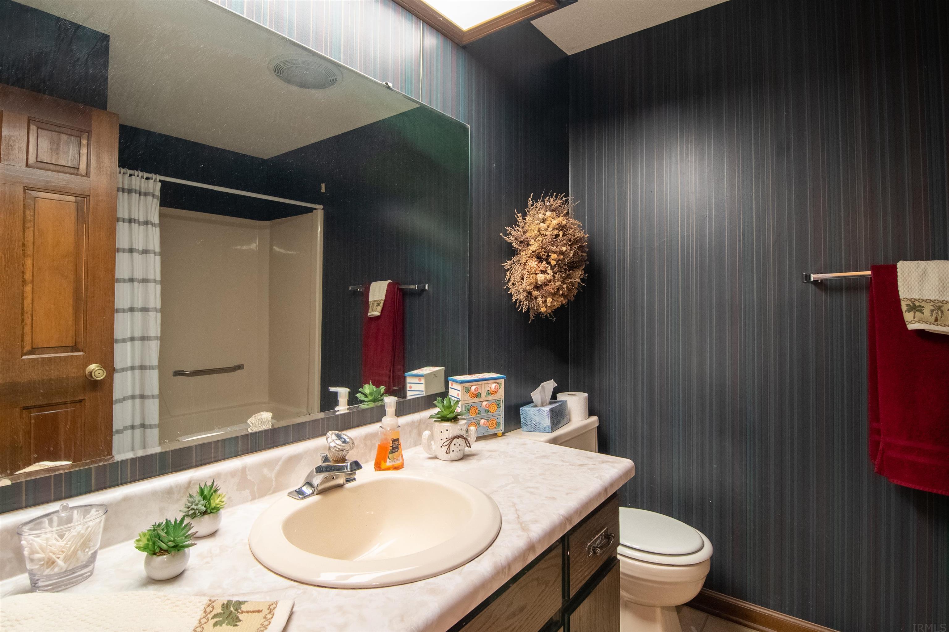 2521 Kingston Point Fort Wayne, IN 46815 - Photo 12 of 28