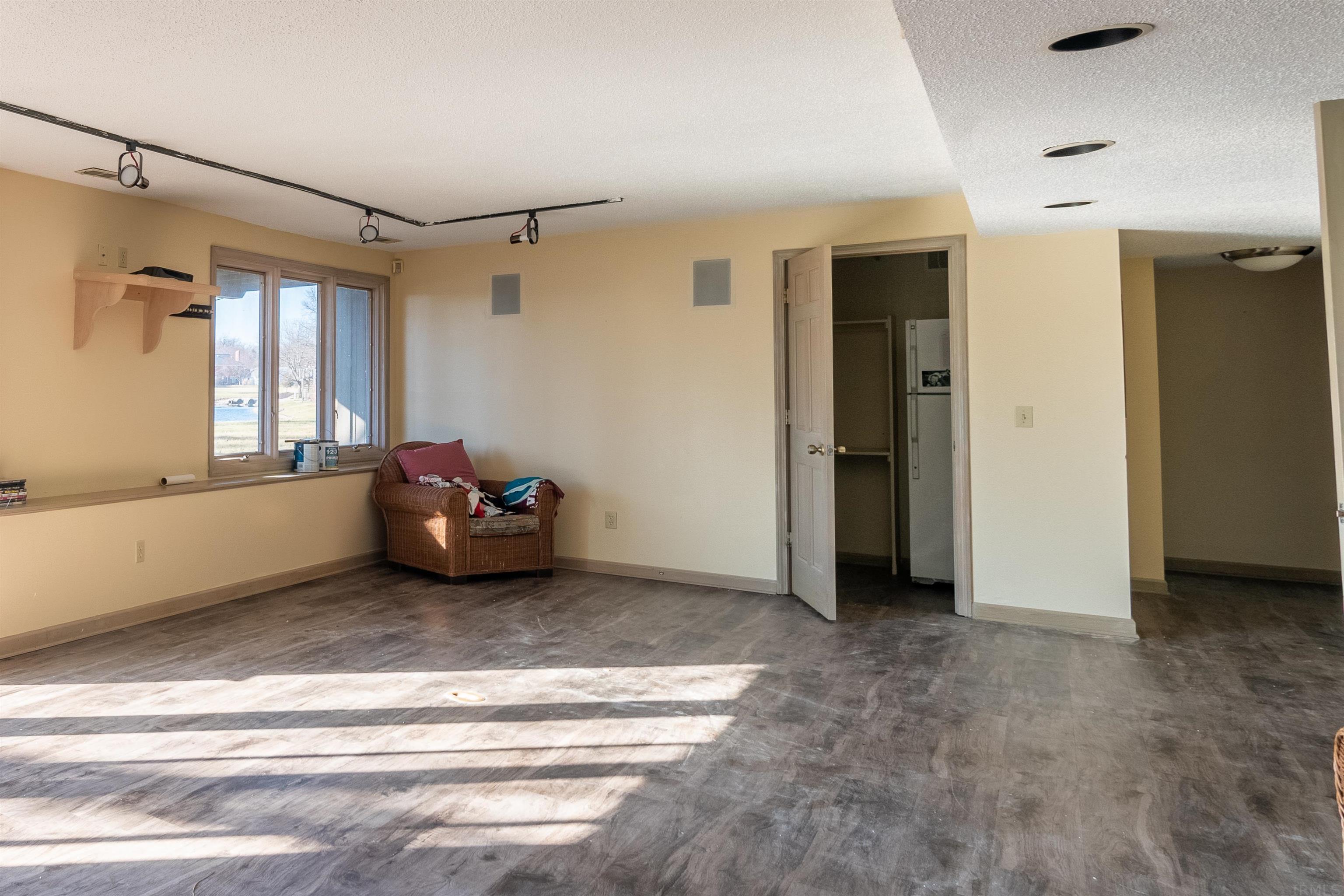 2521 Kingston Point Fort Wayne, IN 46815 - Photo 24 of 28