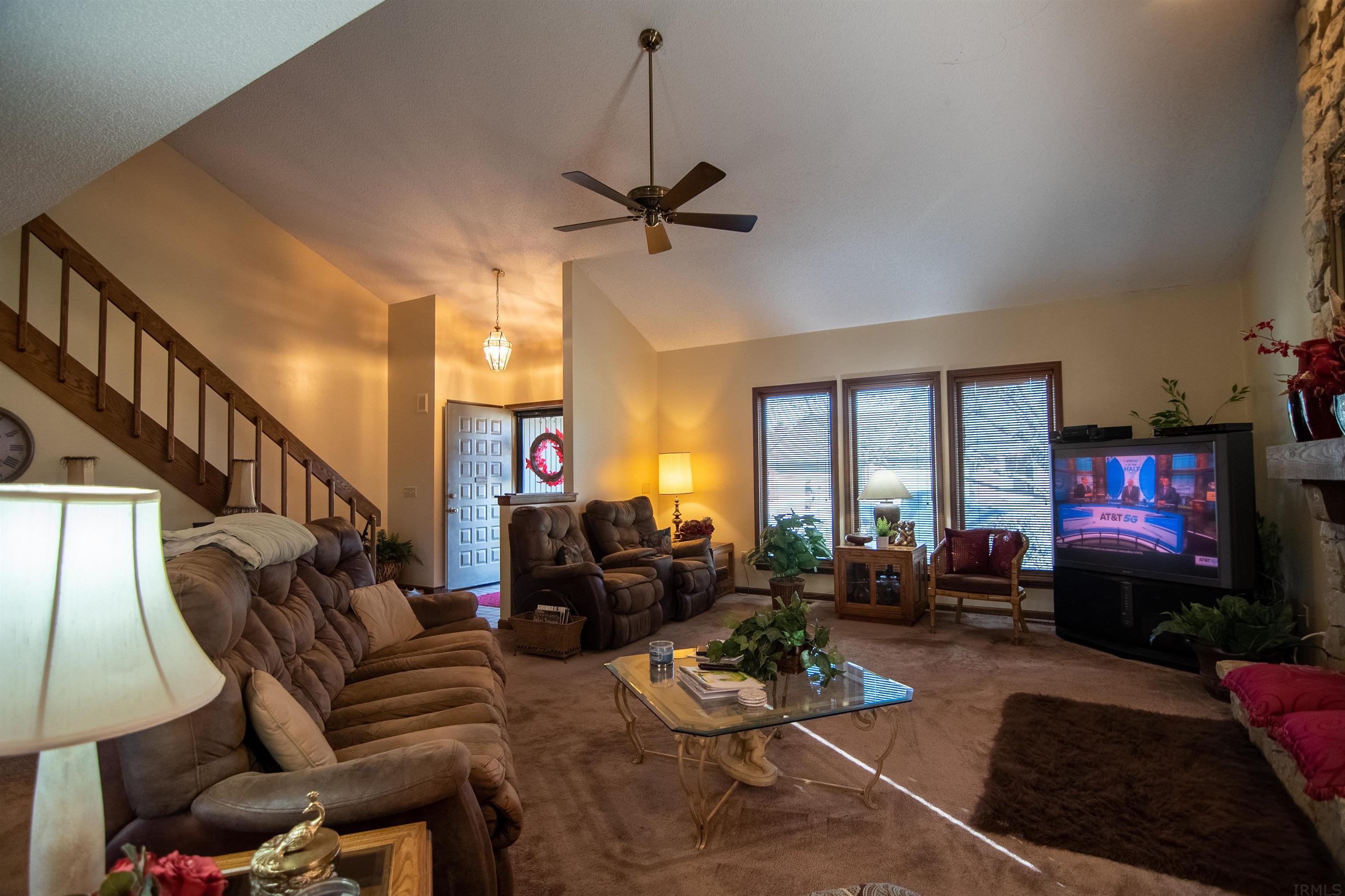 2521 Kingston Point Fort Wayne, IN 46815 - Photo 5 of 28