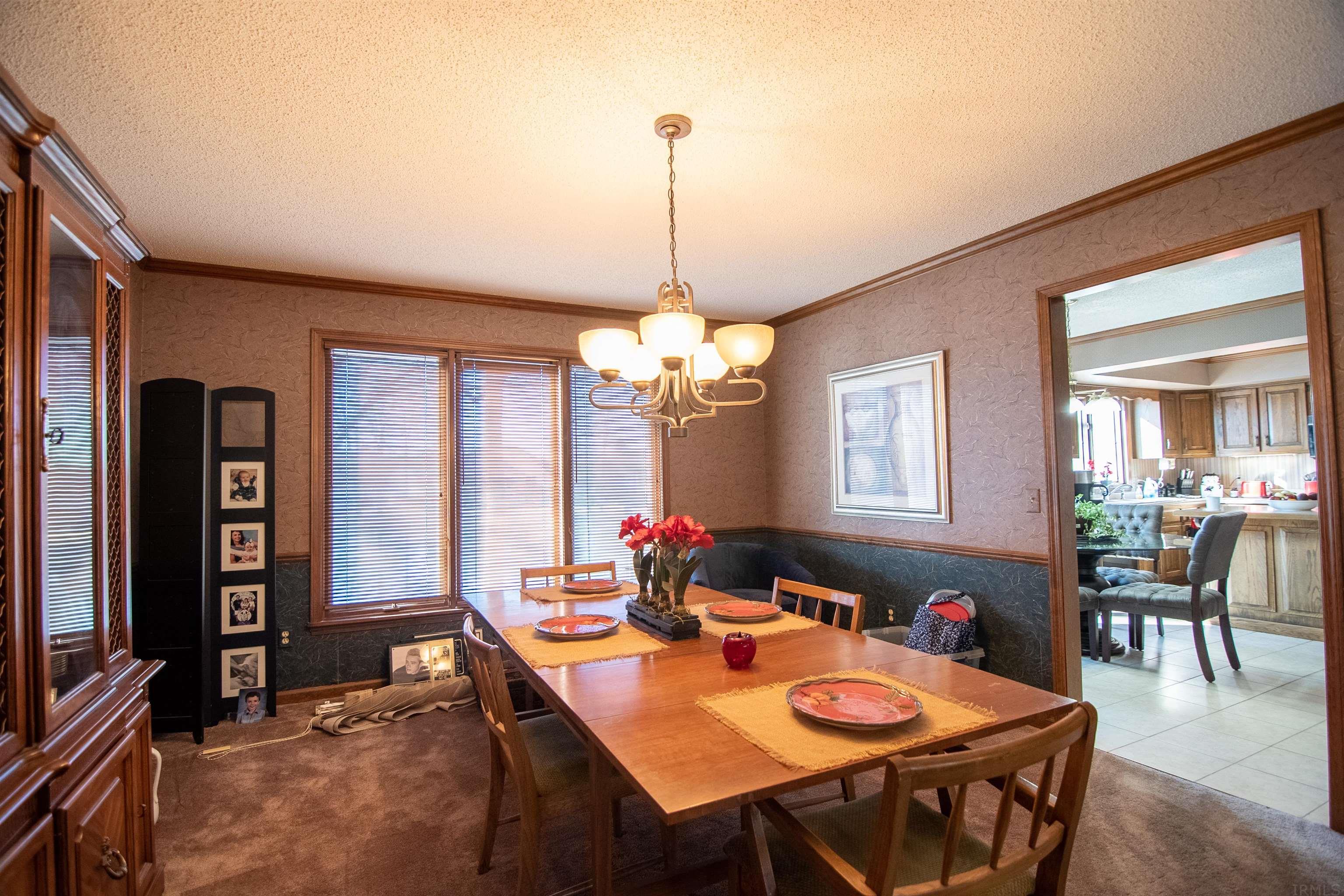 2521 Kingston Point Fort Wayne, IN 46815 - Photo 6 of 28