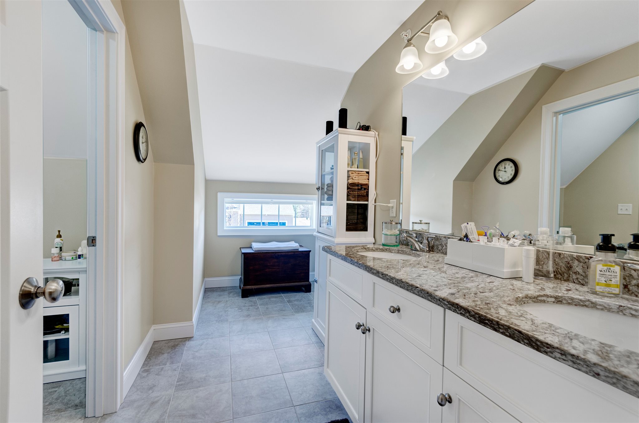 232 Villager Road Chester, NH 03036 - Photo 19 of 33 Gallery Image 19