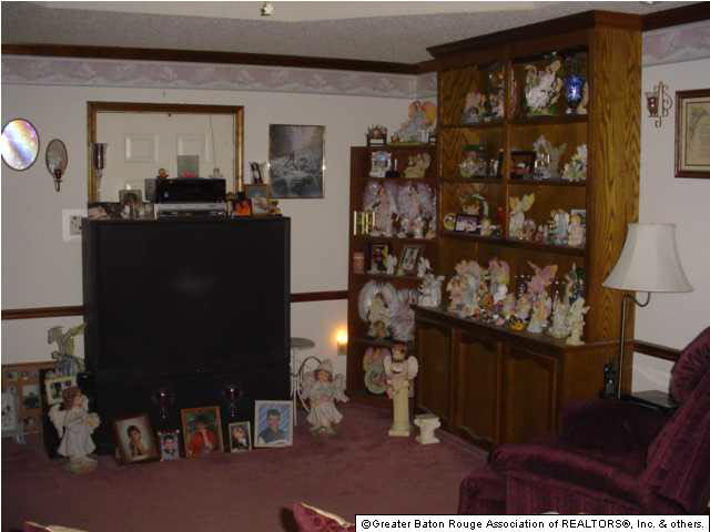 11090 Gate Way Drive Baton Rouge, LA 70818 - Photo 4 of 6 Gallery Image 4