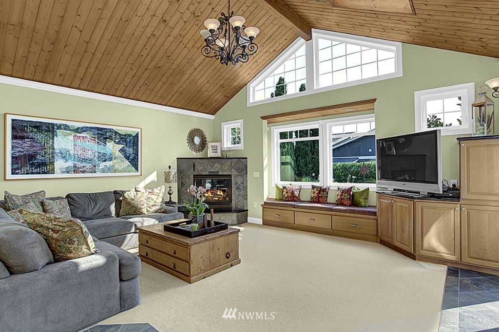 4434 Ferncroft Road Mercer Island, WA 98040 - Photo 4 of 15
