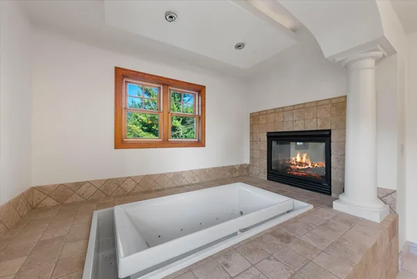 $1,064,000 | W6679 Red Fox Run, Plymouth, WI 53073