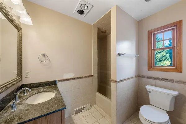 $1,064,000 | W6679 Red Fox Run, Plymouth, WI 53073