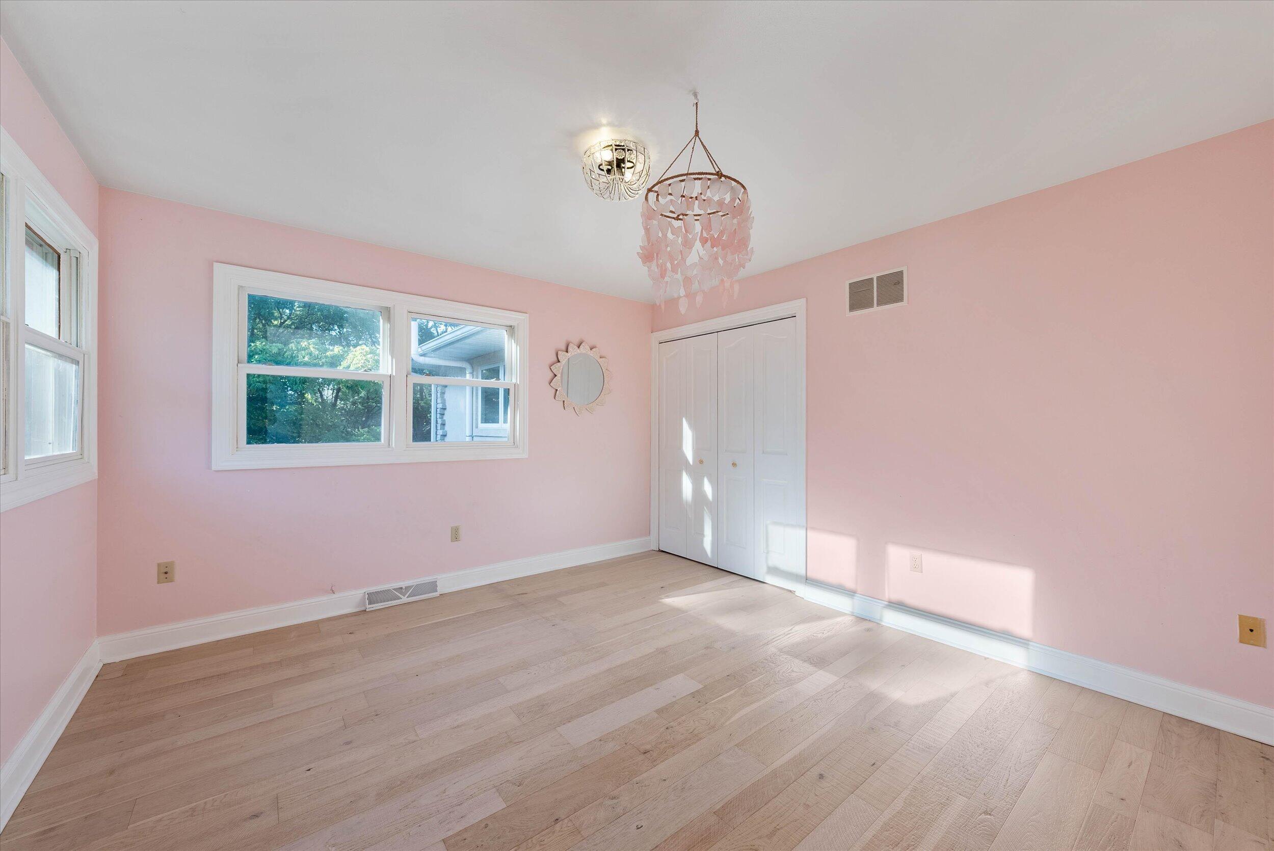 W6679 Red Fox Run Plymouth, WI 53073 - Photo 35 of 82 22-Bedroom