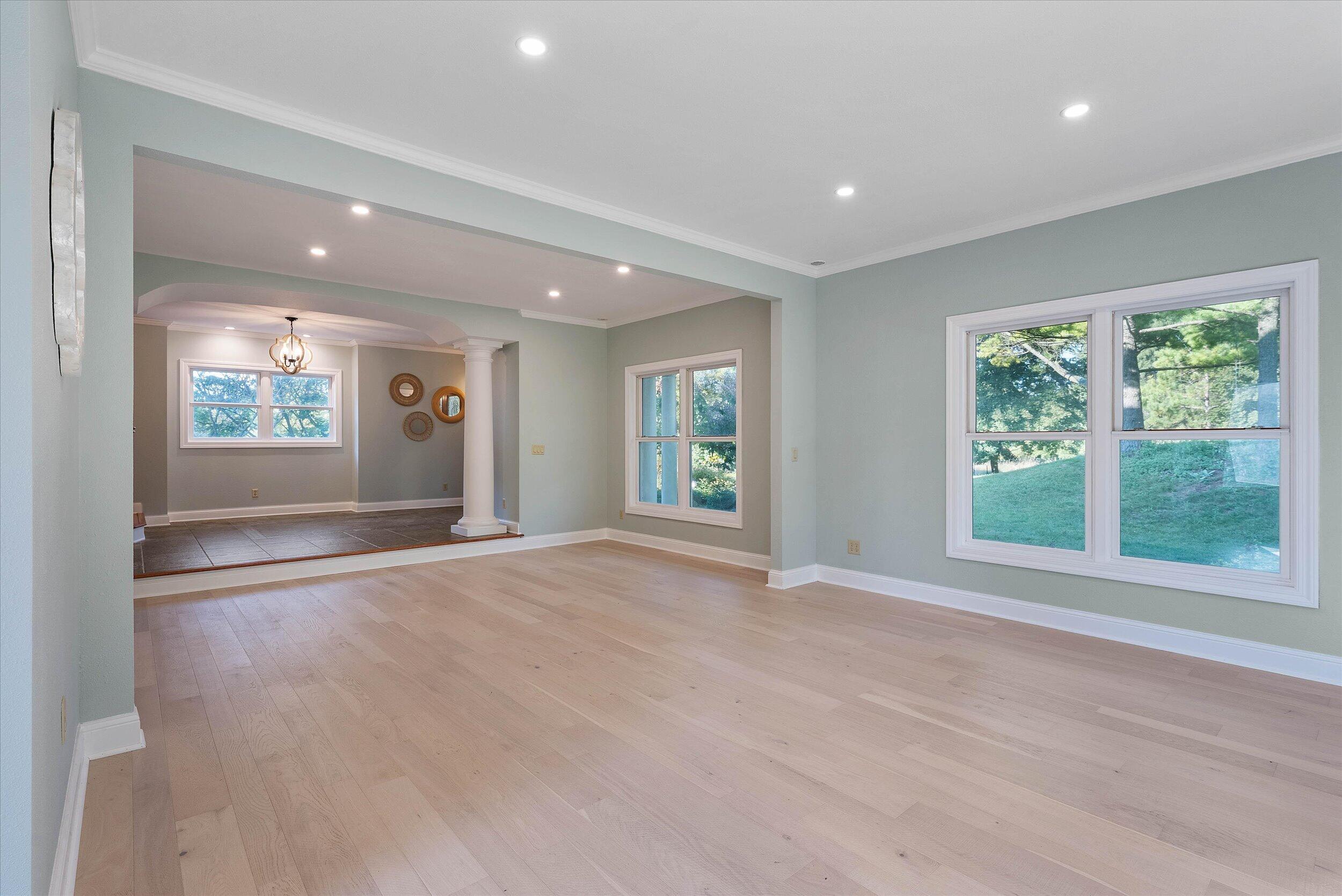 W6679 Red Fox Run Plymouth, WI 53073 - Photo 42 of 82 13-Living Room