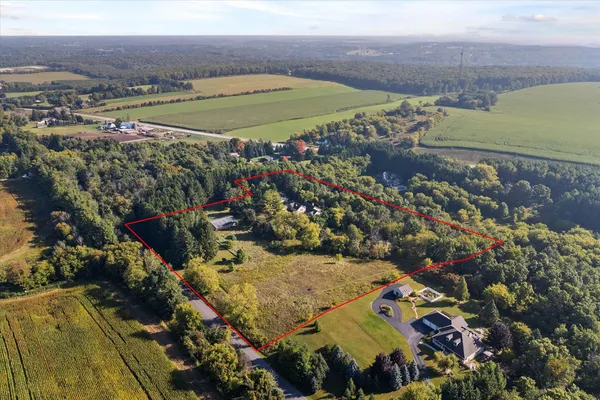 $1,064,000 | W6679 Red Fox Run, Plymouth, WI 53073