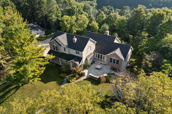 $1,064,000 | W6679 Red Fox Run, Plymouth, WI 53073