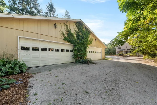 $1,064,000 | W6679 Red Fox Run, Plymouth, WI 53073