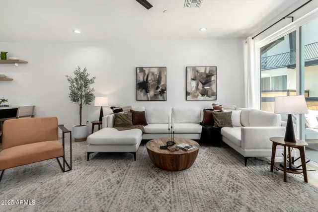 $2,500 | 3426 East University Drive, Unit 105, Mesa, AZ 85213