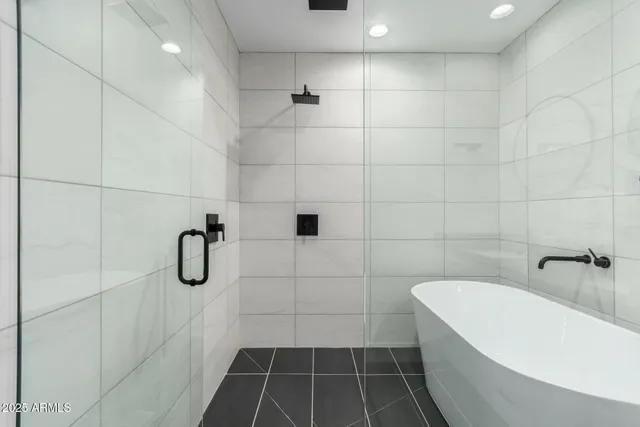 $2,500 | 3426 East University Drive, Unit 105, Mesa, AZ 85213