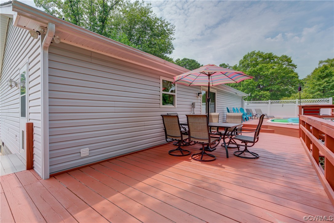 382 Hideaway Point Road Topping, VA 23169 - Photo 15 of 50 a view of a terrace with sitting area