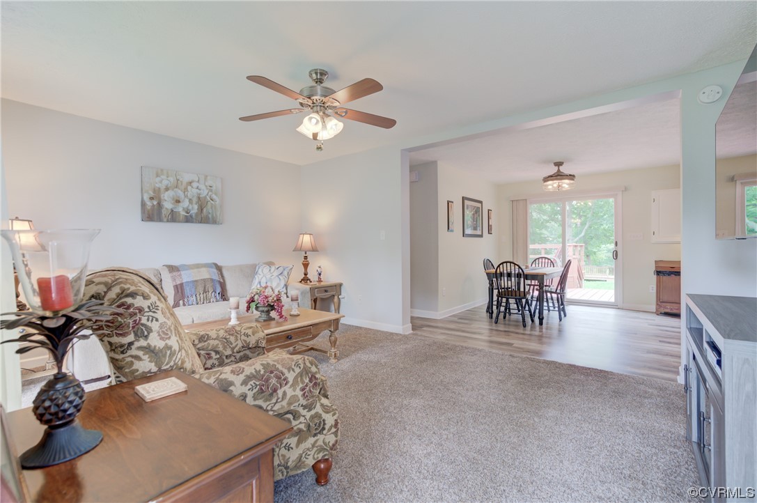 382 Hideaway Point Road Topping, VA 23169 - Photo 41 of 50 a view of a livingroom with furniture