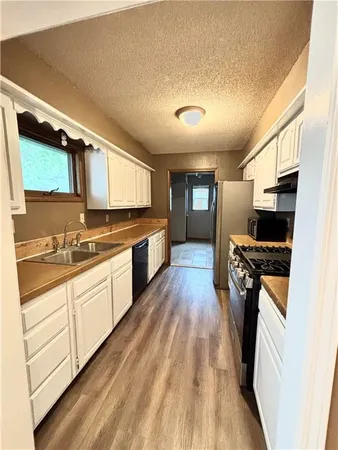 $149,000 | 419 West 8th Street, Fort Scott, KS 66701