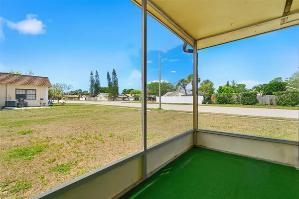 $2,100 | 9992 86th Street, Seminole, FL 33777