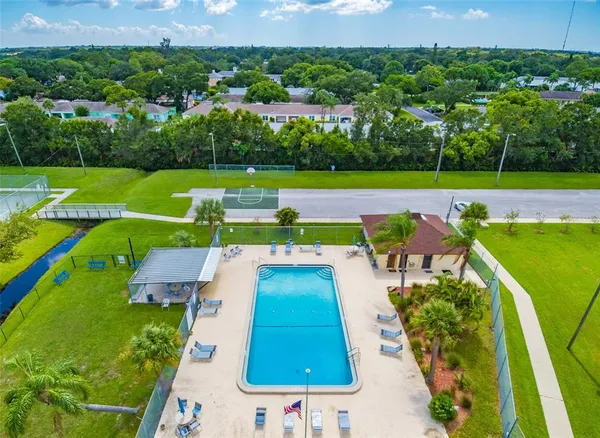 $2,100 | 9992 86th Street, Seminole, FL 33777