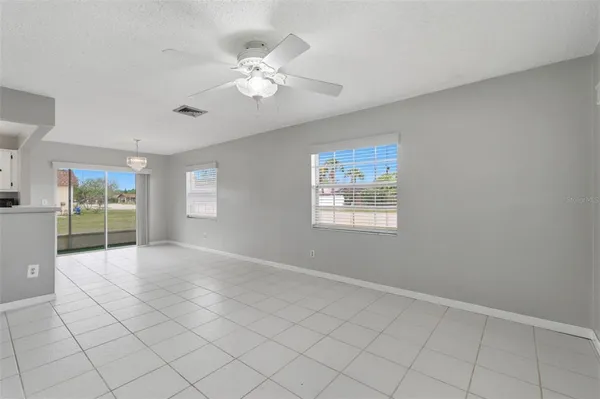 $2,100 | 9992 86th Street, Seminole, FL 33777