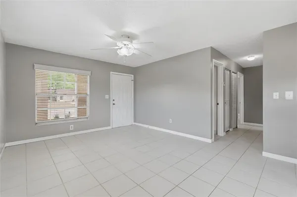 $2,100 | 9992 86th Street, Seminole, FL 33777