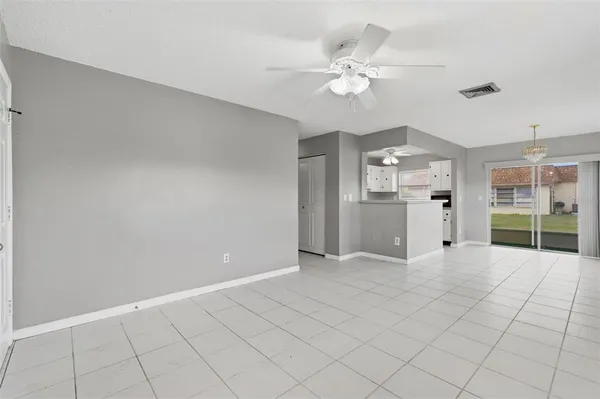 $2,100 | 9992 86th Street, Seminole, FL 33777
