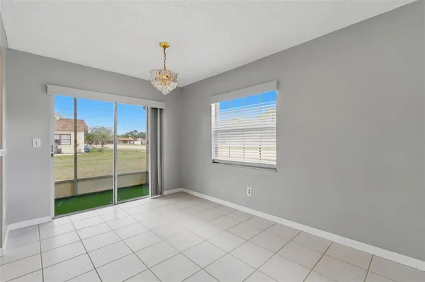 $2,100 | 9992 86th Street, Seminole, FL 33777