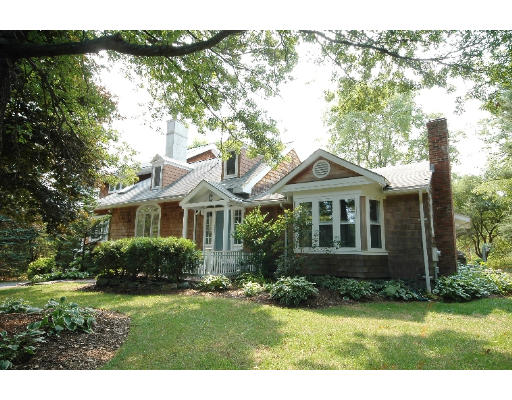 232 Virginia Road Concord, MA 01742 - Photo 1 of 27 Gallery Image 1
