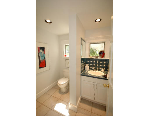 232 Virginia Road Concord, MA 01742 - Photo 12 of 27 Gallery Image 12
