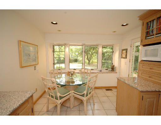 232 Virginia Road Concord, MA 01742 - Photo 4 of 27 Gallery Image 4