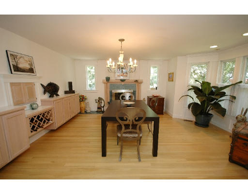232 Virginia Road Concord, MA 01742 - Photo 7 of 27 Gallery Image 7