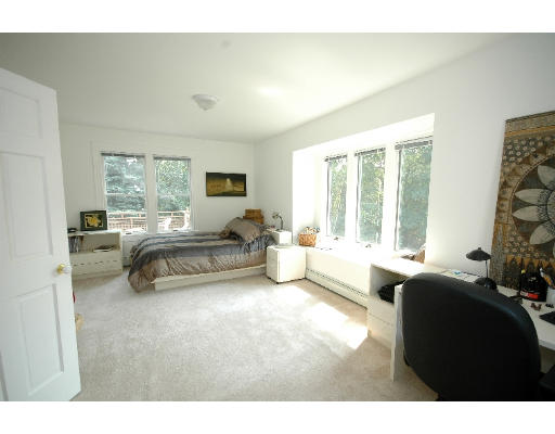 232 Virginia Road Concord, MA 01742 - Photo 10 of 27 Gallery Image 10