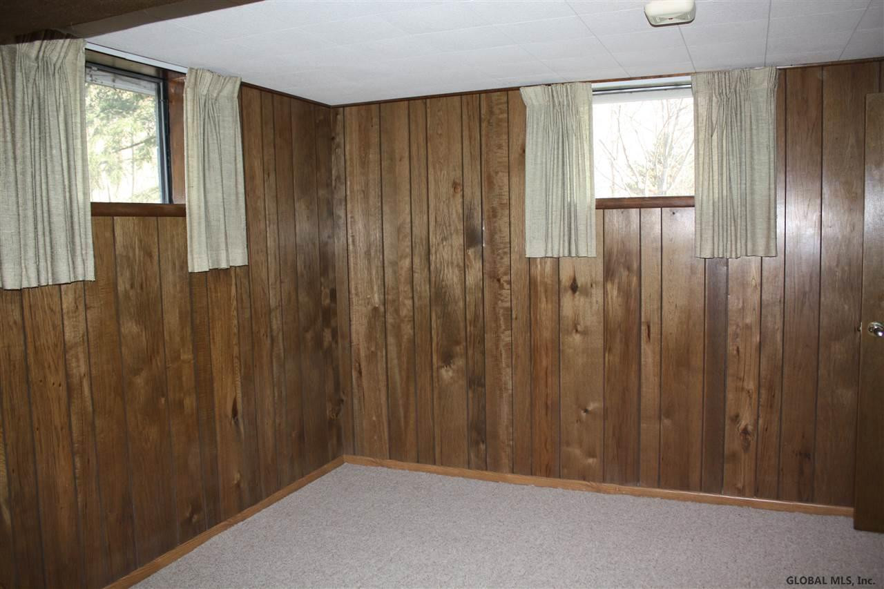 1028 Hickory Road Niskayuna, NY 12309 - Photo 21 of 25 Photo 21