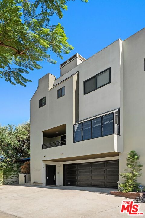 3023 Berkeley Avenue, Unit 8 Los Angeles, CA 90026 - Photo 3 of 38