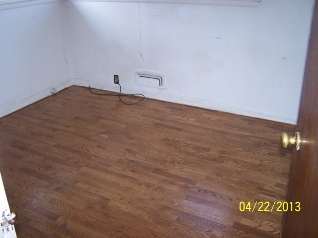 4303 West Crystal Lake Road McHenry, IL 60050 - Photo 5 of 11 Gallery Image 5