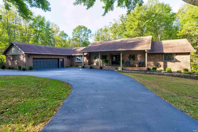 $925,000 | 9756 Cedar Hill Court, Evansville, IN 47710