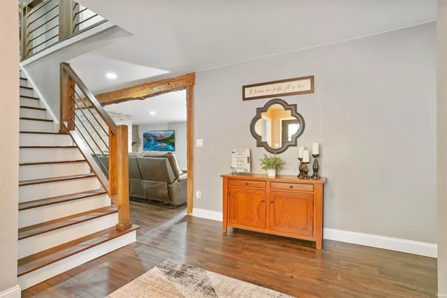 $925,000 | 9756 Cedar Hill Court, Evansville, IN 47710