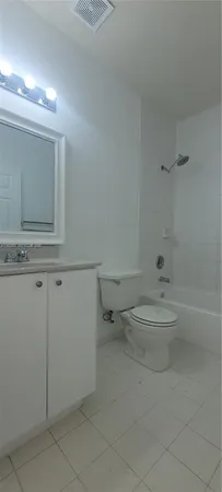 $2,150 | 50 East 21st Street, Unit 202, Hialeah, FL 33010