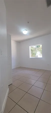 $2,150 | 50 East 21st Street, Unit 202, Hialeah, FL 33010