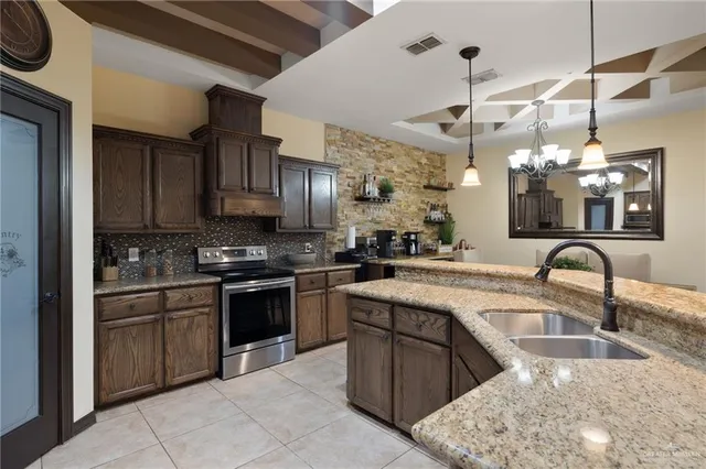 $2,150 | 809 Samaria Street, Weslaco, TX 78596