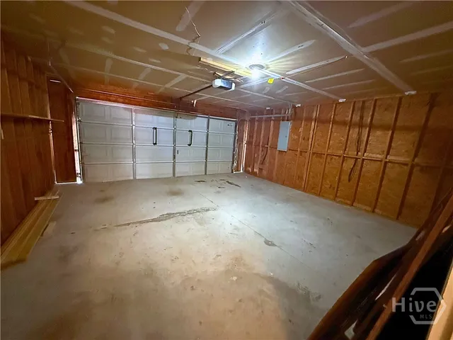 $2,200 | 144 Mills Run Drive, Savannah, GA 31405