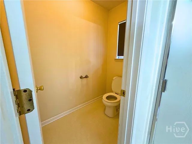 $2,200 | 144 Mills Run Drive, Savannah, GA 31405