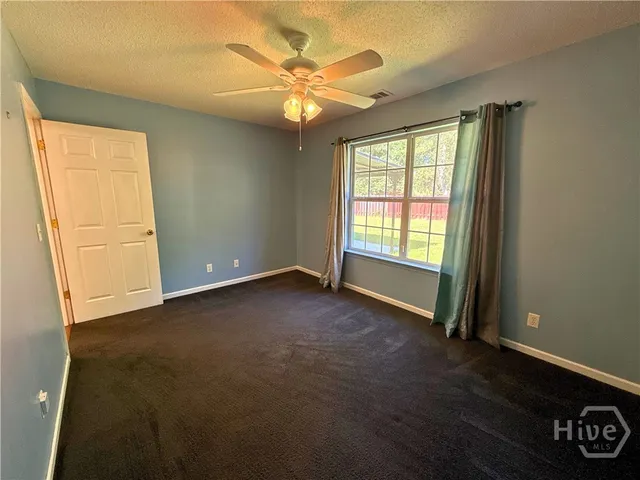 $2,200 | 144 Mills Run Drive, Savannah, GA 31405