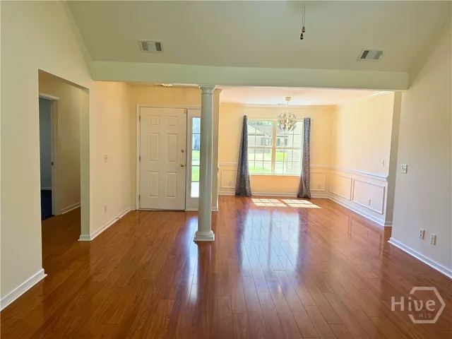 $2,200 | 144 Mills Run Drive, Savannah, GA 31405