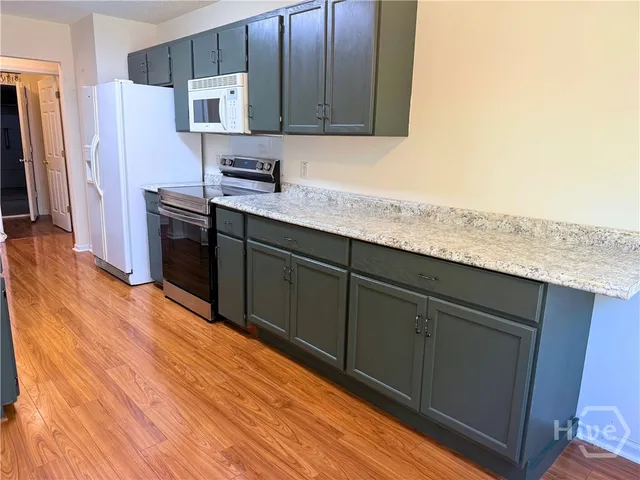 $2,200 | 144 Mills Run Drive, Savannah, GA 31405