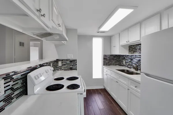 $1,100 | 7047 Bissonnet Street, Unit 117, Houston, TX 77074