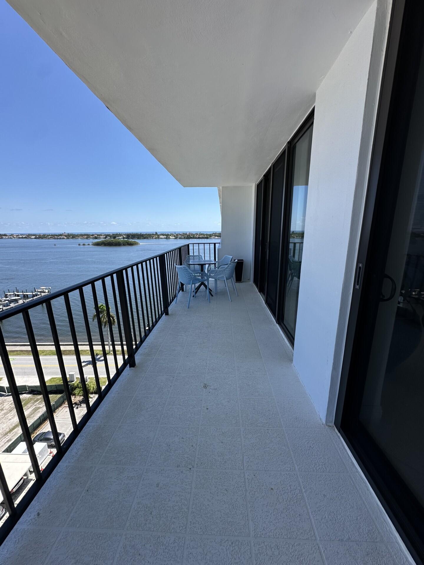 3800 Washington Road, Unit 1208 West Palm Beach, FL 33405 - Photo 4 of 10 3800 Balc