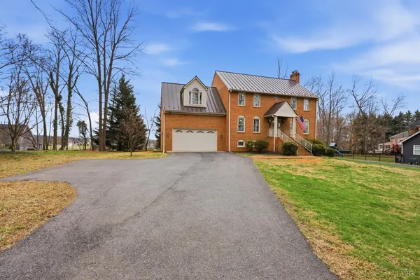 $639,900 | 215 London Downs Drive, Forest, VA 24551