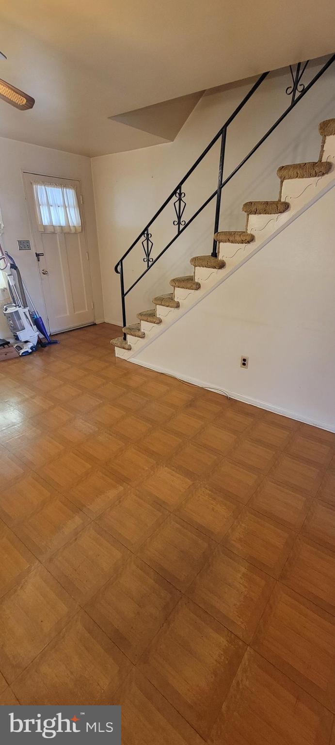 8137 Mid Haven Road Baltimore, MD 21222 - Photo 7 of 19