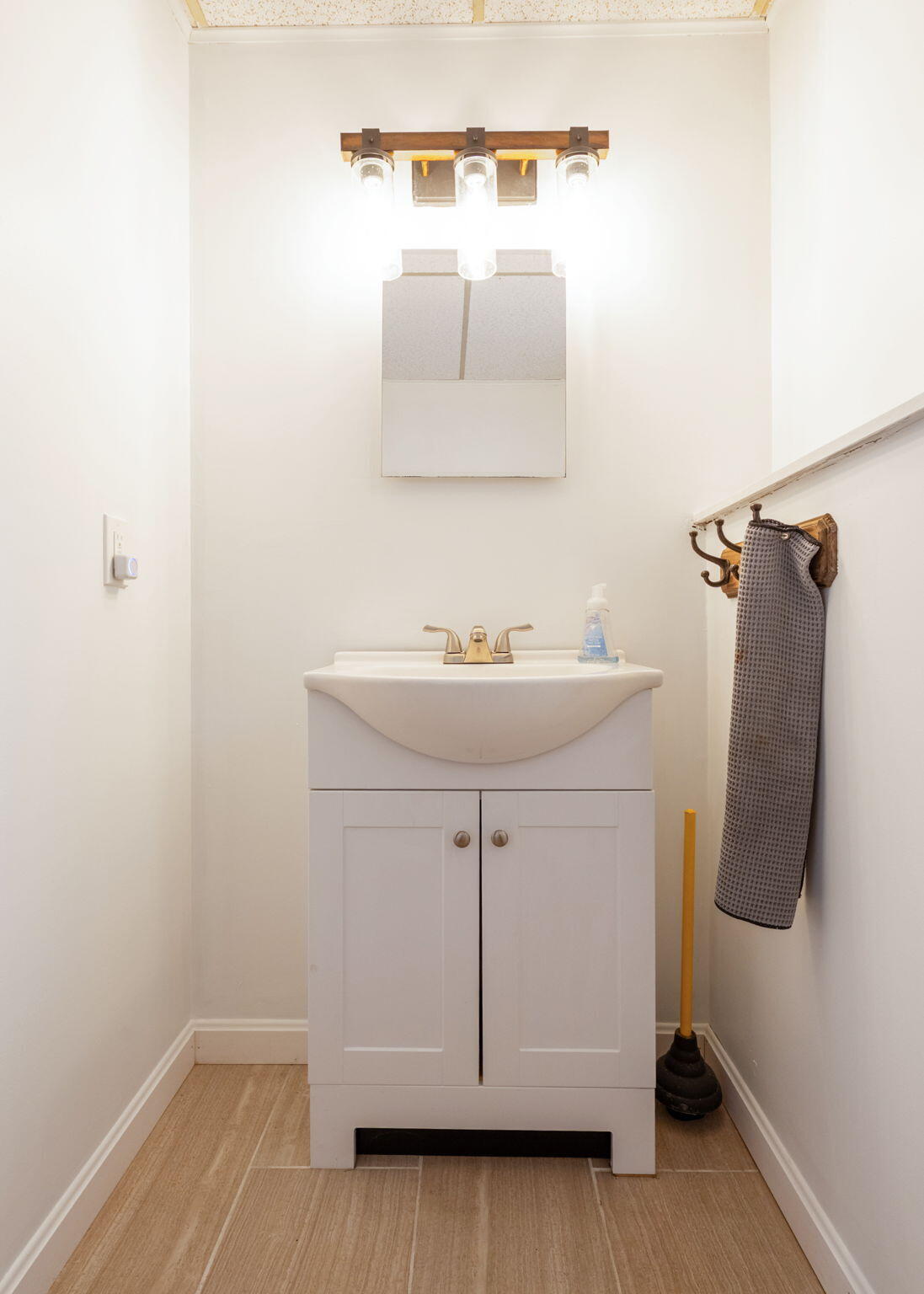 208 Blackstrap Road Falmouth, ME 04105 - Photo 27 of 50 208BlackstrapRd-Falmouth-27