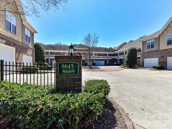 $349,000 | 8665 Edinburgh Square Drive, Cornelius, NC 28031