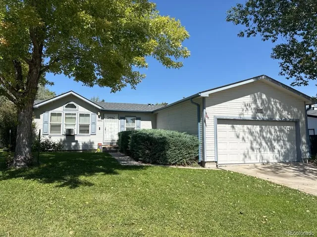 $2,295 | 5893 South Quemoy Circle, Centennial, CO 80015